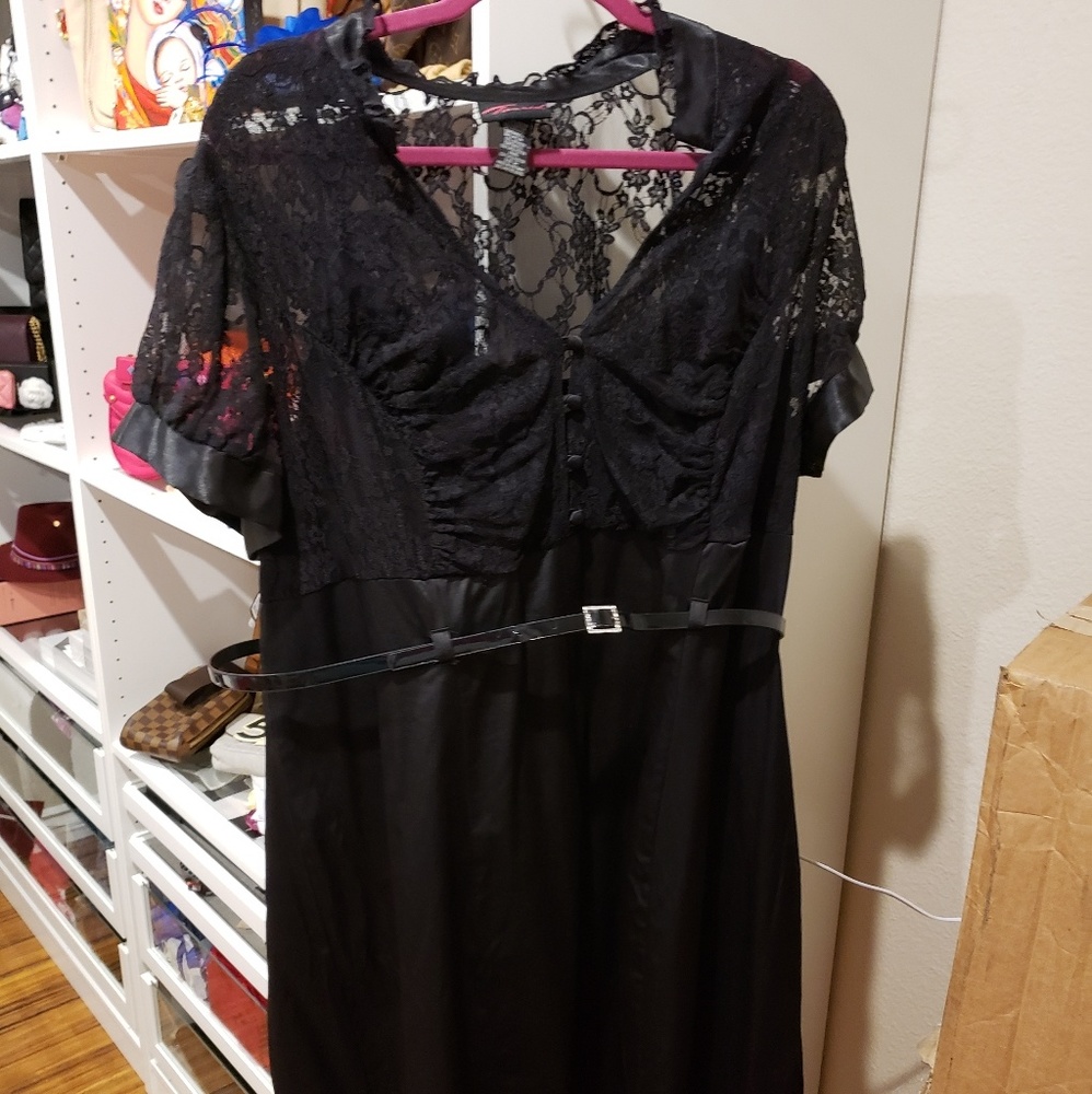 SOLD  Torrid black lace dress